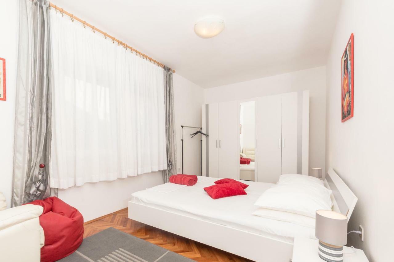 Apartments Karla Цриквеница Экстерьер фото