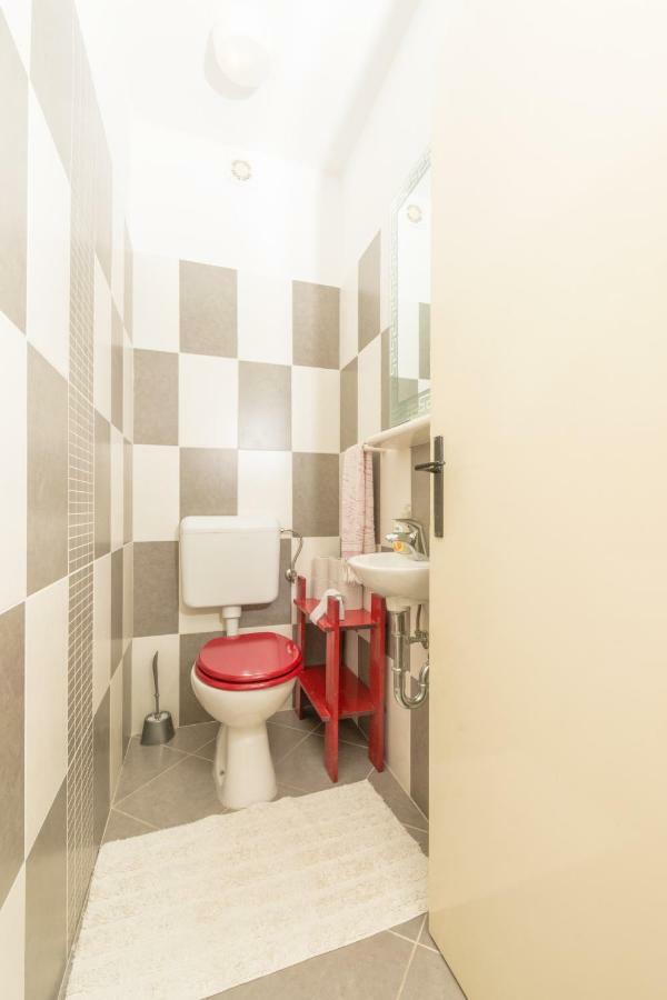 Apartments Karla Цриквеница Экстерьер фото